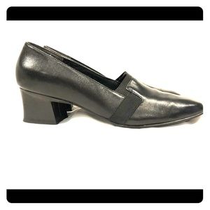 Naturalizer size 10 Black shoes
